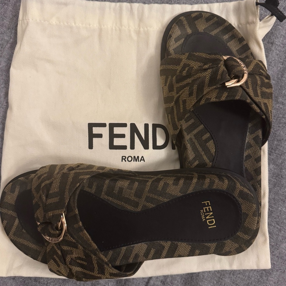 Women's Black and Brown Patterned Sandals
